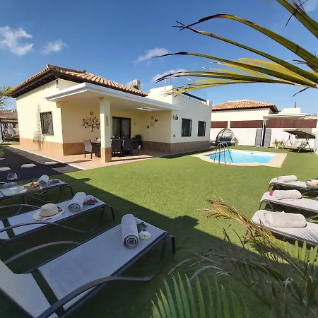 Thais, Private Heated Pool, Ideal For Your Holidays In *